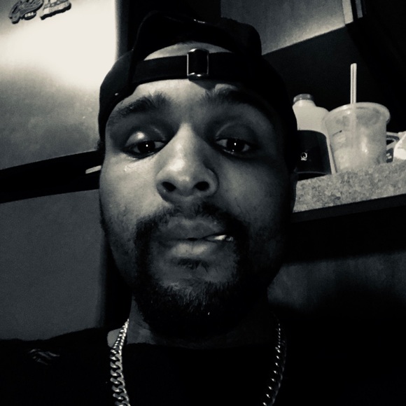 Meet your Posher, Vaughn - Picture 1 of 1